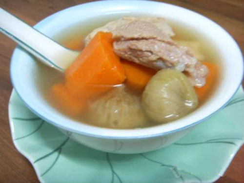 衡阳友爱月嫂分享秋季养生月子餐食谱